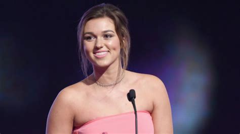 sadie robertson in a bikini|Sadie Robertson Celebrates Tropical Honeymoon With Swimsuit。